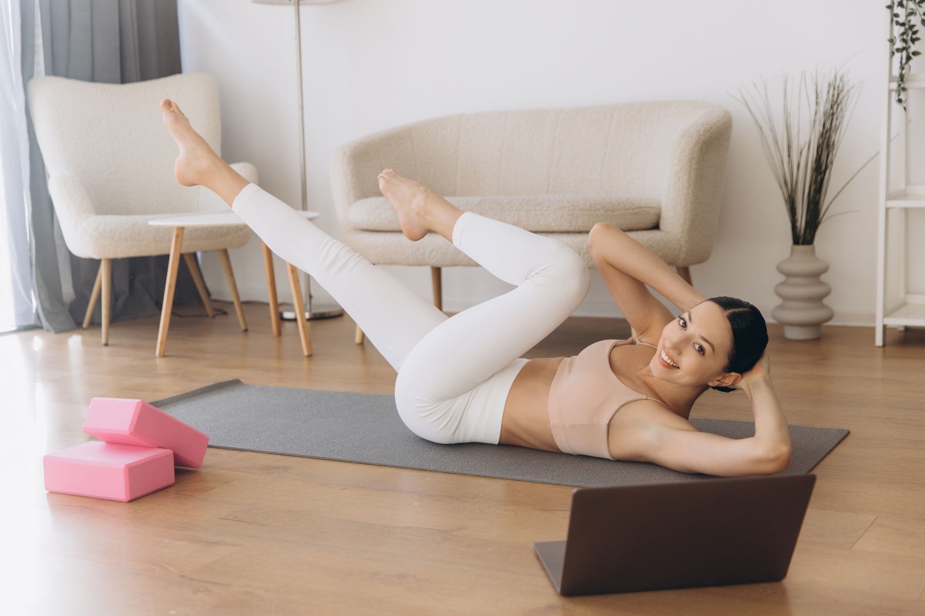 Teaching Online Pilates Classes: A Practical Guide to Technology, Studio Setup, and Client Experience